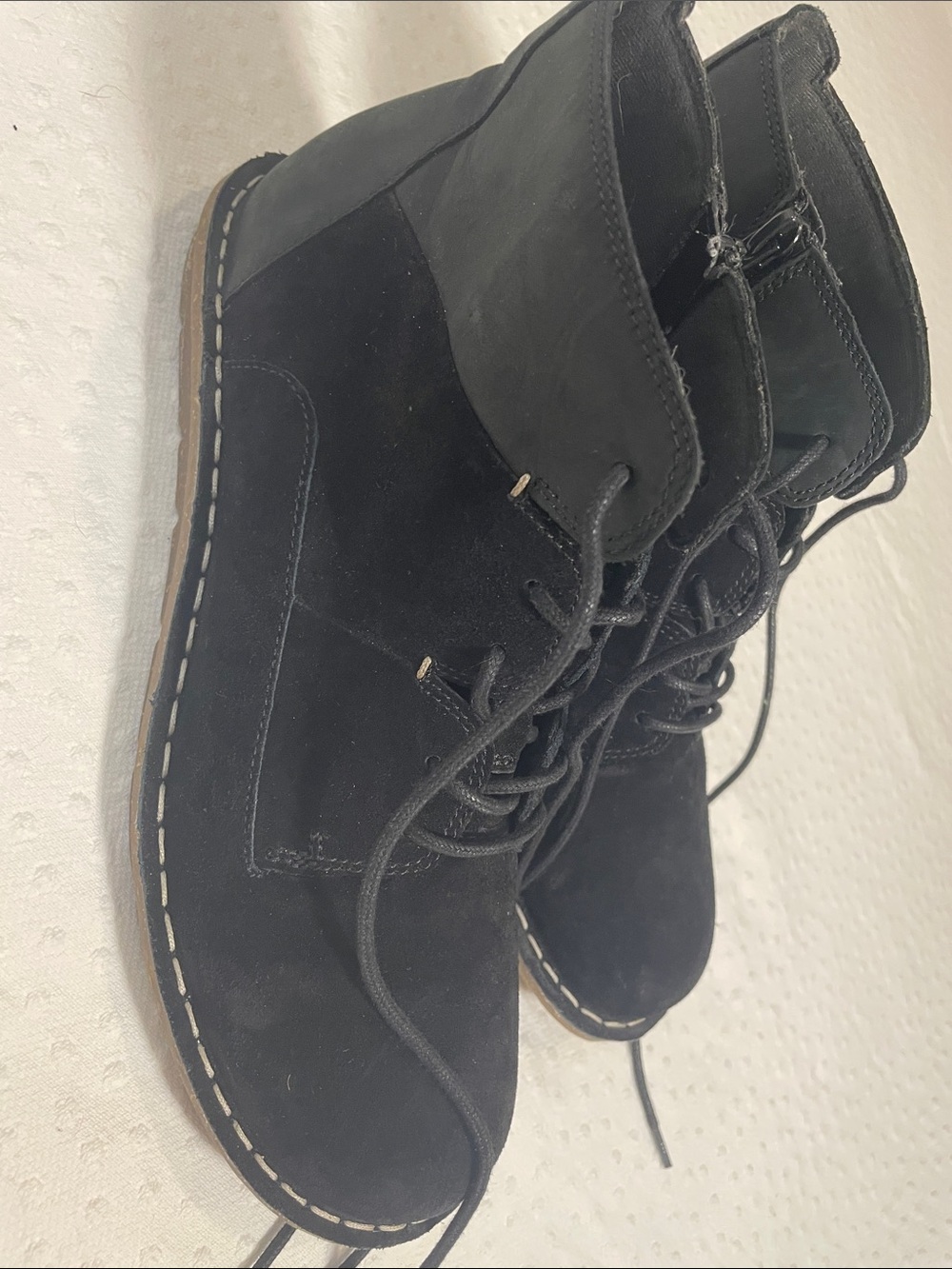 CLARKS Tamitha Key leather and suede lace-up boots. W9 NWOT